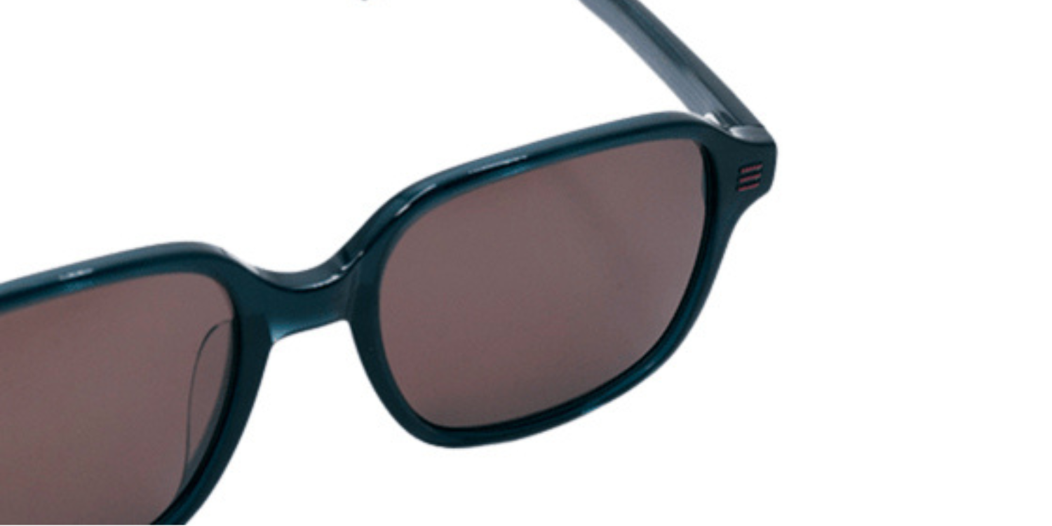 Full Rim Square Fashionista Classic sunglasses CH A 10263