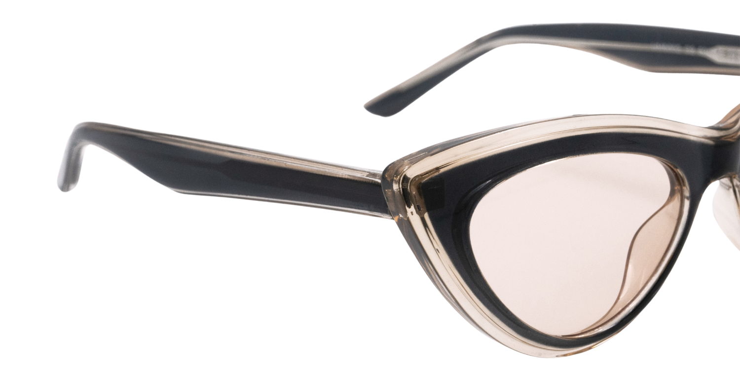 Full Rim Cat Eye Fashionista Classic sunglasses UM8802