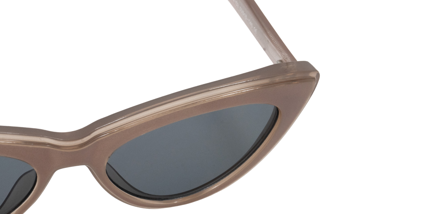 Full Rim Cat Eye Fashionista Classic sunglasses UM8802