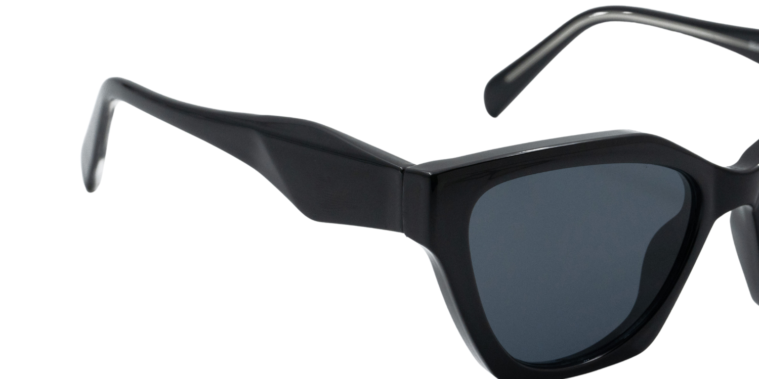 Full Rim Semi Rectangle Fashionista Classic sunglasses UM8841